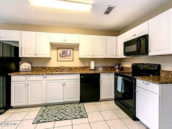 2nd image of 8006R Peppermint Ln