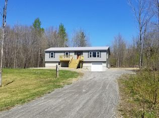 929 E Ridge Rd, Cornville, ME 04976