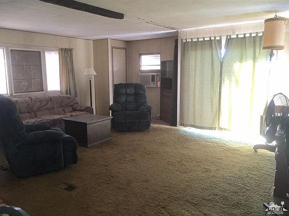 5th image of 218 Thermal Ave