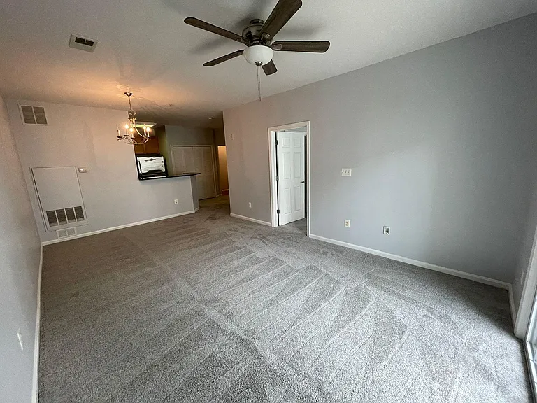 21210 McFadden Sq #303 — Photo 11