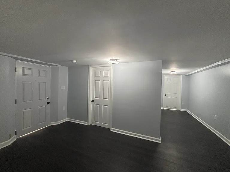 2431 Arunah Ave #B — Photo 19