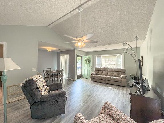 4th image of 136 Alston Cir