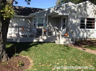 319 W Merchant St, Byron, IL 61010