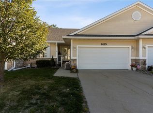 6125 Pinewood Ct, Johnston, IA 50131