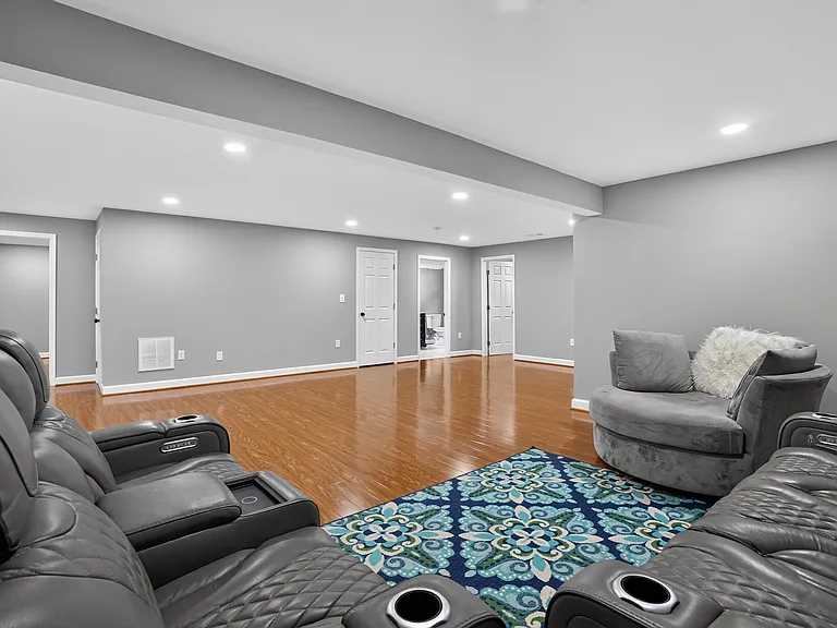 9226 Campfire Ct — Photo 4