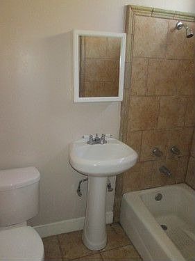 5th image of 1827 E 4th St APT 10