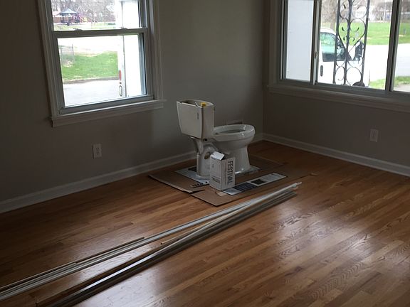 Living Room  14-6 x 11-6