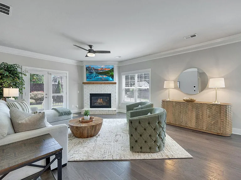 1368 Pierce Ave SE — Photo 11