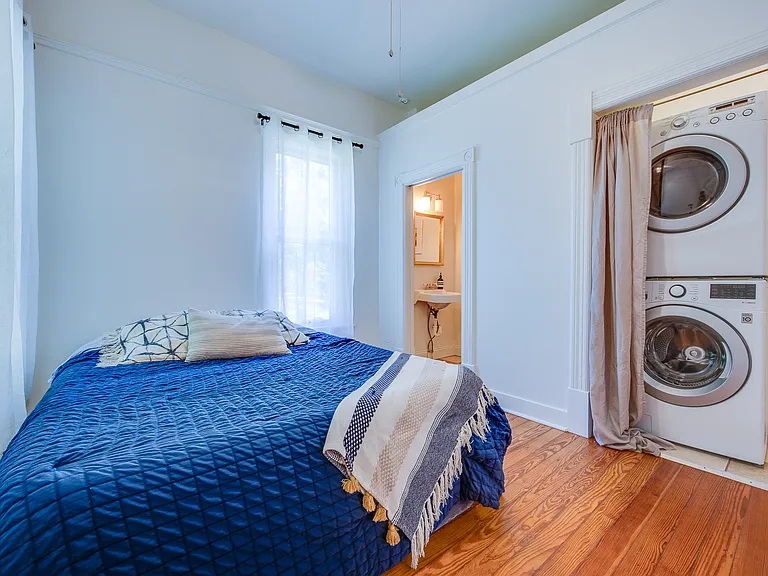 1725 Barker Ave — Photo 12