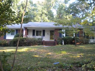 102 Woodland Dr, Jamestown, NC 27282