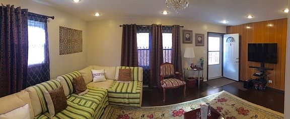 4th image of 2540 W Bryn Mawr Ave