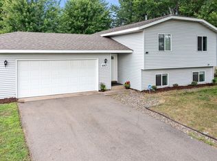 6913 Grimes Ave N, Brooklyn Center, MN 55429