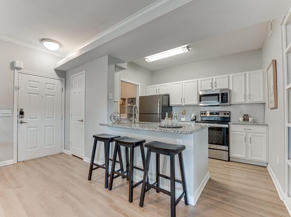 650 E Vista Ridge Mall Dr #936