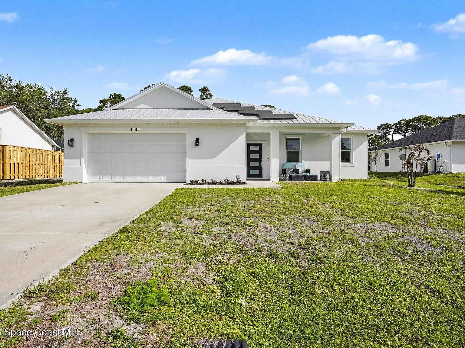 4 bed, 3.5 bath, 2086 sqft, $3,000 — Photo 3