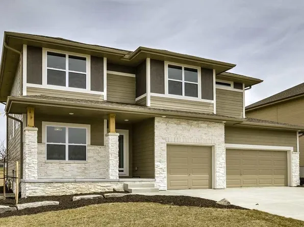 10 Balsam Cir, Council Bluffs, IA 51503