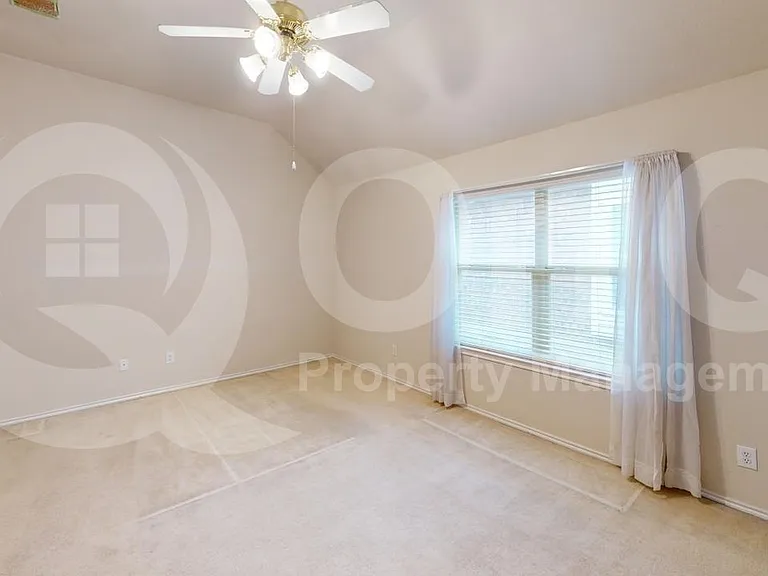 10514 Saint Georges Dr — Photo 13
