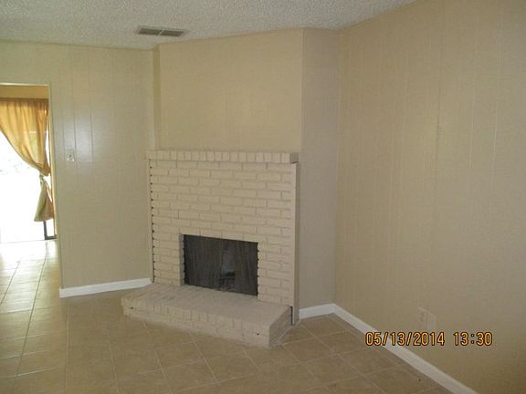 3rd image of 206 Sunflower Dr