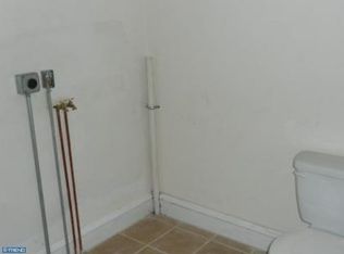 1671 Cotton St, Reading, PA 19606