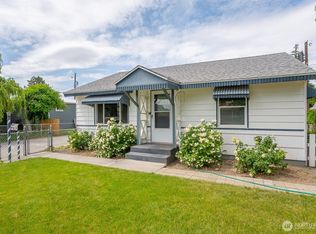 53 H St NE, Ephrata, WA 98823