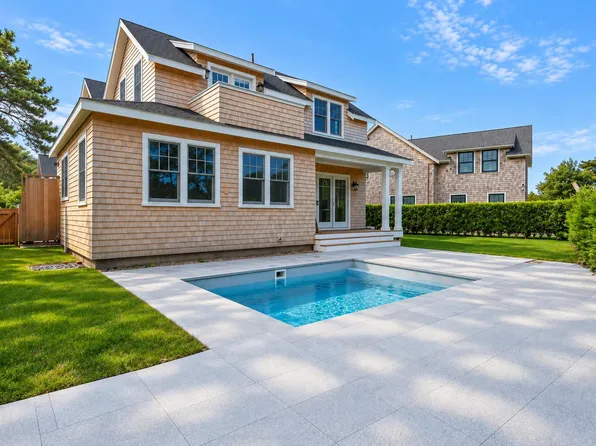13 Fawn Ln, Nantucket, MA 02554