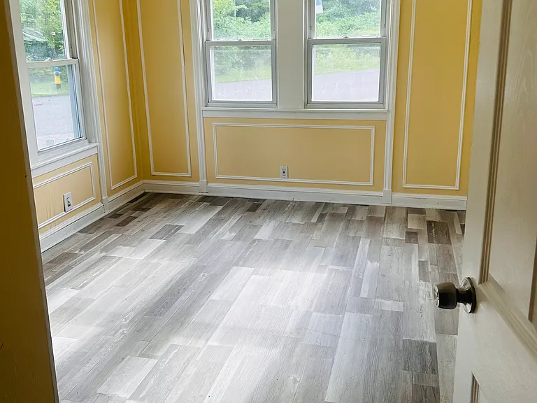 733 Pleasant St #1 — Photo 4