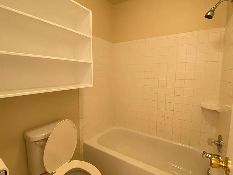 311 Willowick St — Photo 11
