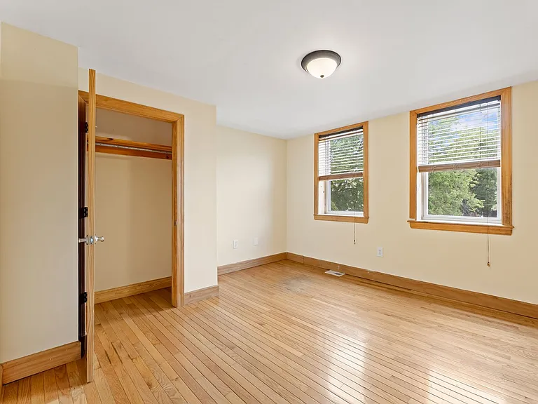 6231 W Jefferson St — Photo 11