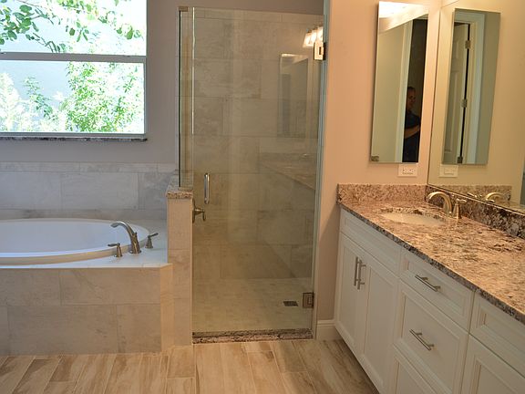 4th image of 25180 Divot Dr