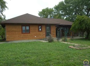 15601 S Lewelling Rd, Scranton, KS 66537