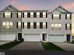 2228 Golden Eagle Dr #106, York, PA 17408