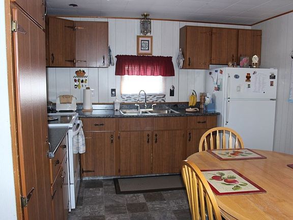 5th image of 812 Duggan Dr