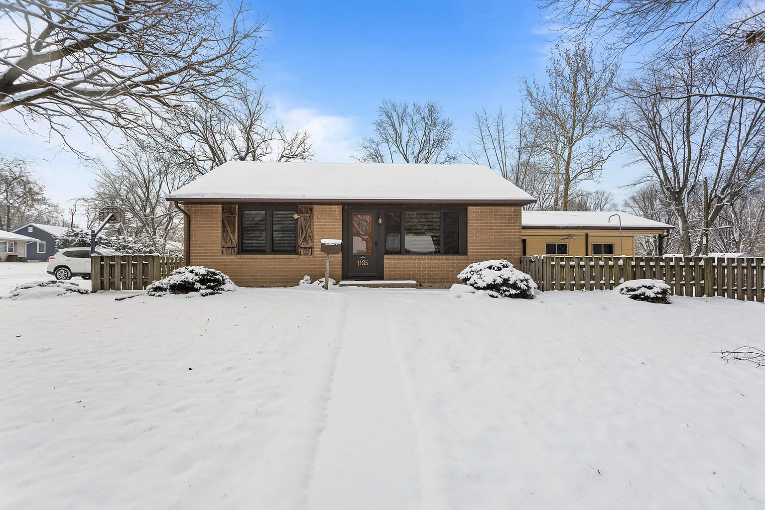 1105 Eastern Dr photo 1