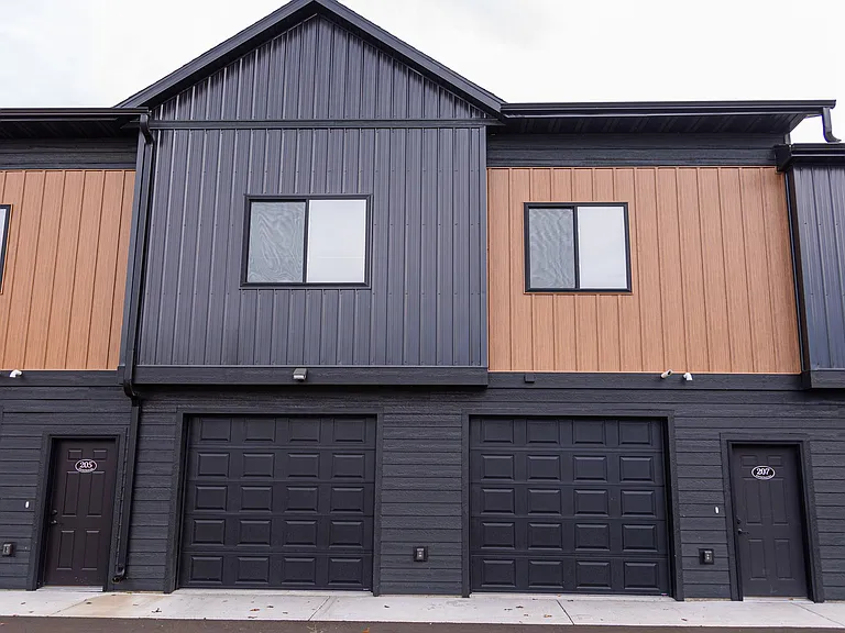1152 N Hillcrest Pkwy — Photo 3