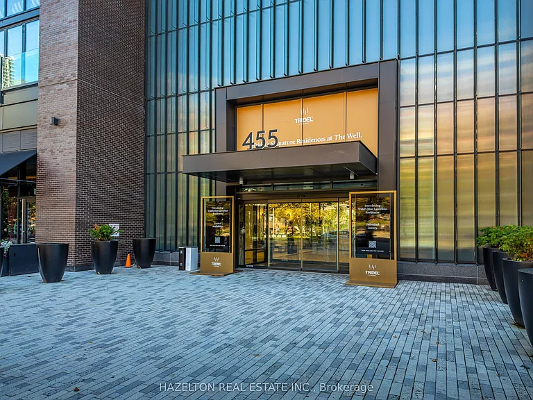 455 Wellington St W #301 — Photo 2