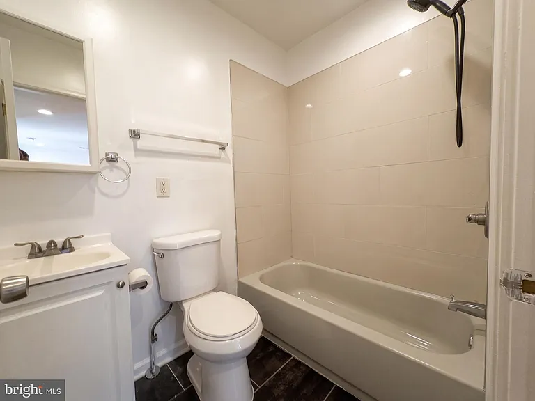 110 N 51st St #3 — Photo 10
