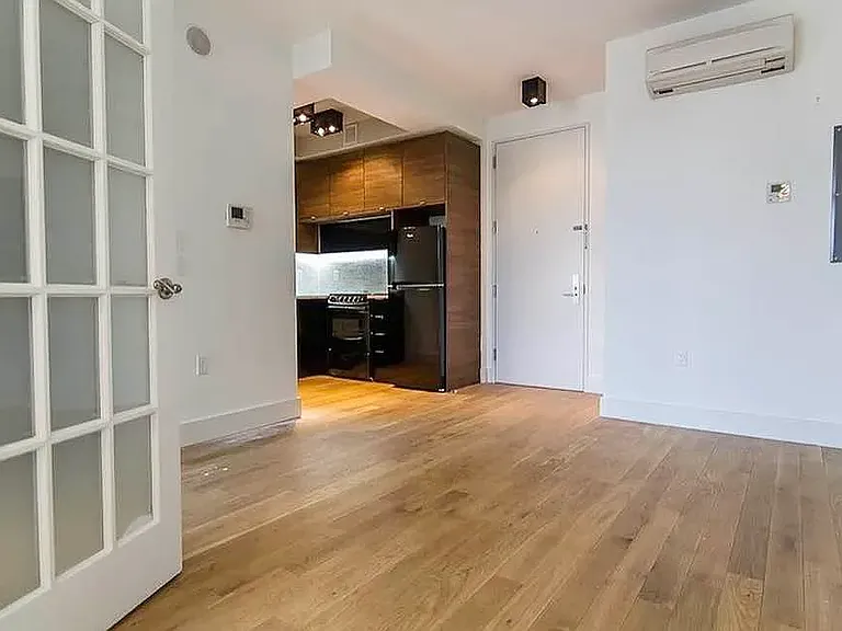 74 Maujer St #3B — Photo 8