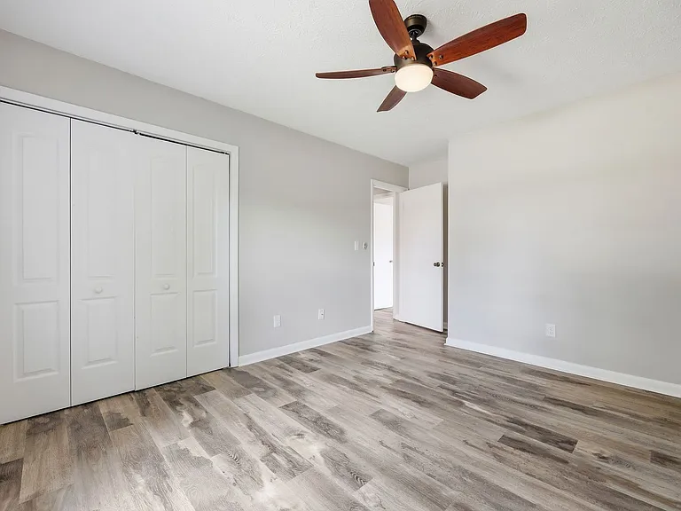1104 Nan St — Photo 12