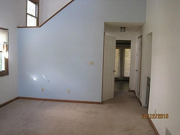 2nd image of 212 Carpenter Ln