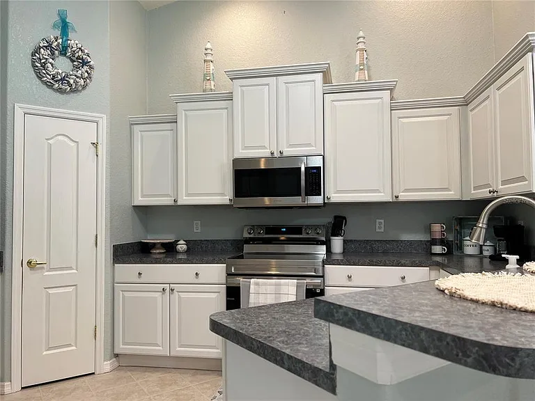 3653 Lakewood Blvd — Photo 16