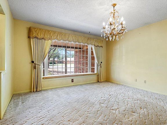 5th image of 113 Redwood Ln