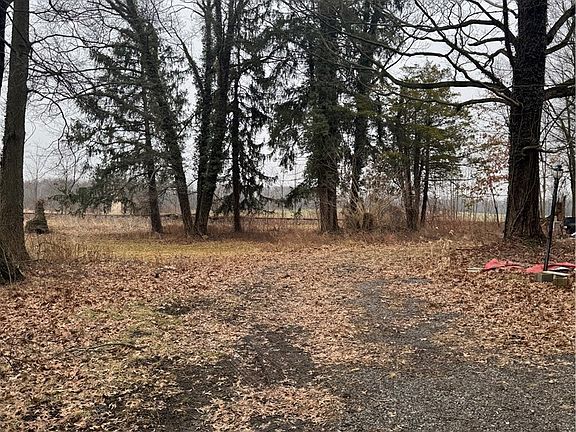 2nd image of 14665 W Akron Canfield Rd
