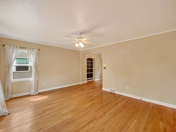 3rd image of 1608 45th St