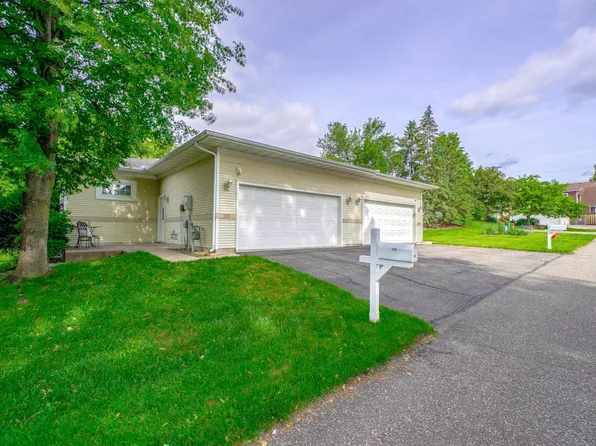 293 Lexington Pkwy S, Saint Paul, MN 55105