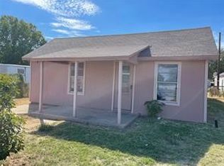 312 Gleese St, Graham, TX 76450