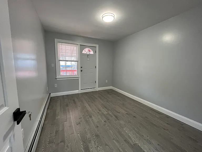 86-22 Little Neck Pkwy #2 — Photo 10