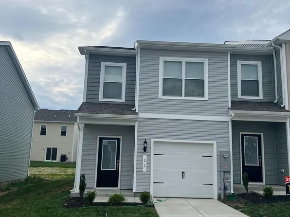 27 Cramsford St, Falling Waters, WV 25419