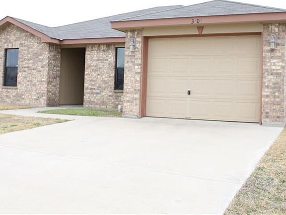 2nd image of 3101 Redbud Dr