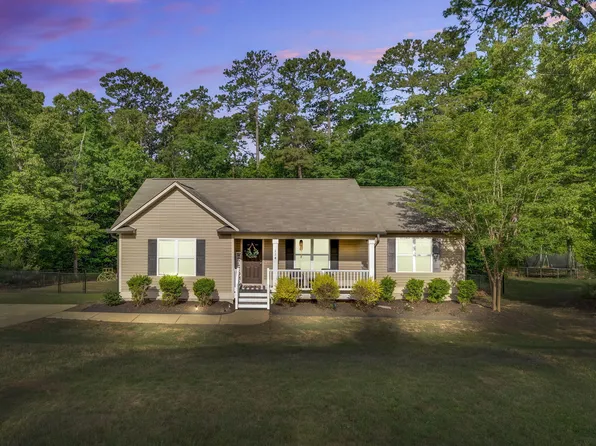 114 Cherryhill Dr, Four Oaks, NC 27524