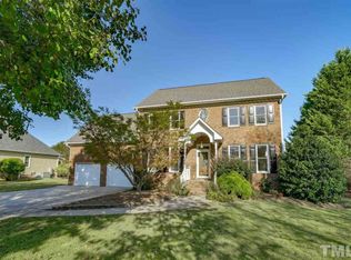 5249 Linwick Dr, Fuquay Varina, NC 27526