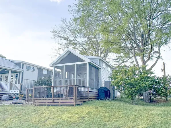 3 Summit Ln, Lincoln, AL 35096